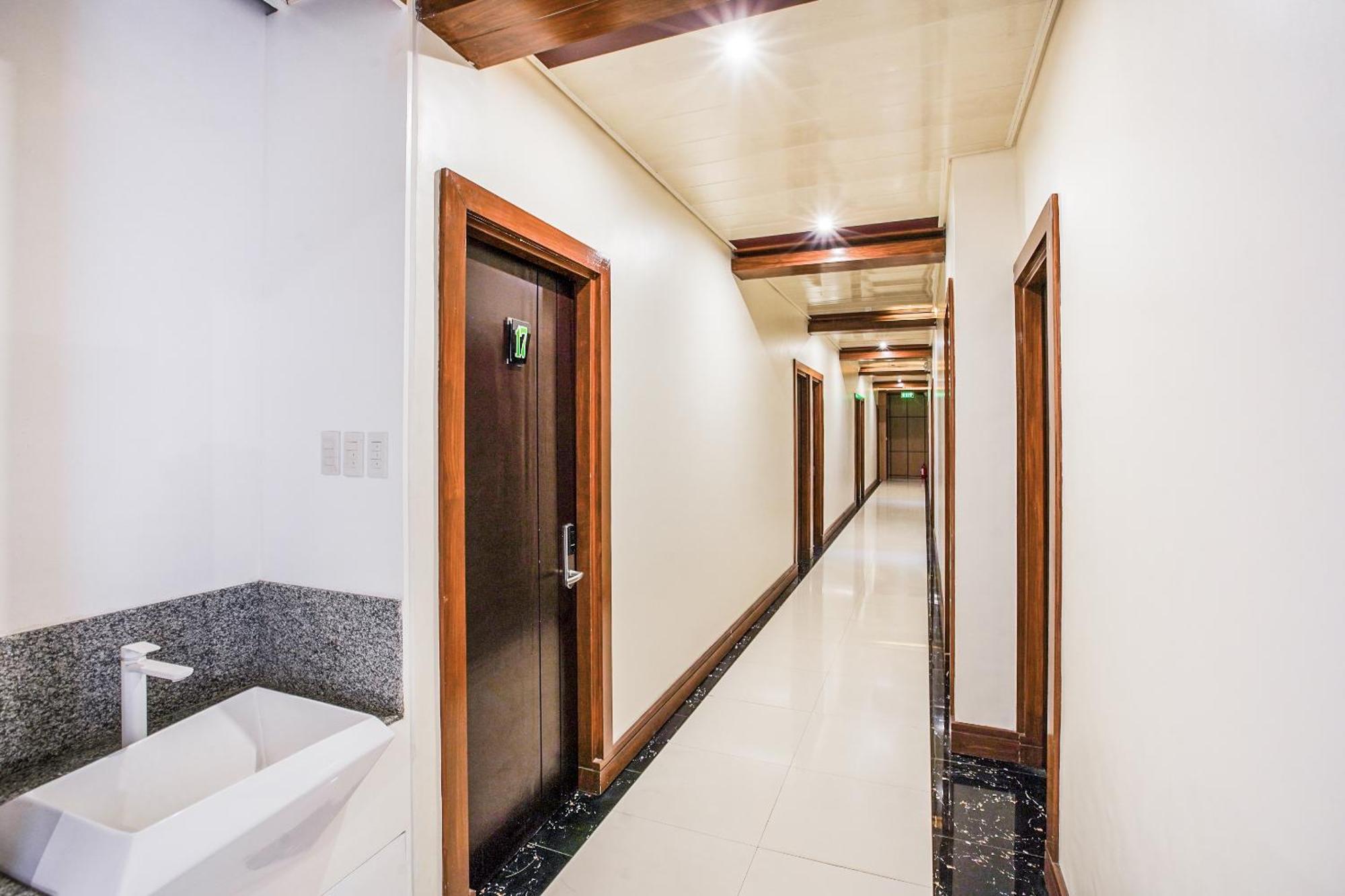 โอโย 489 คาซา เมีย โฮเต็ล สวีท Hotel General Santos City ภายนอก รูปภาพ